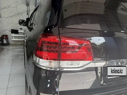 Toyota Land Cruiser 2020 года за 36 500 000 тг. в Алматы – фото 3
