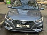 Hyundai Accent 2017 годаfor7 150 000 тг. в Алматы – фото 2