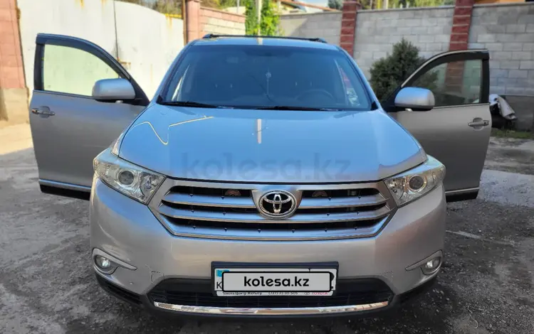 Toyota Highlander 2013 года за 13 000 000 тг. в Алматы