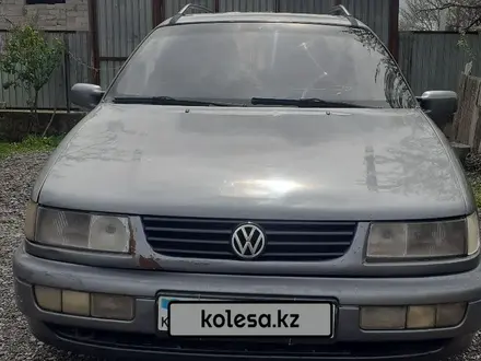 Volkswagen Passat 1994 года за 1 300 000 тг. в Шымкент – фото 2