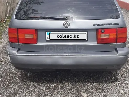Volkswagen Passat 1994 года за 1 300 000 тг. в Шымкент – фото 4