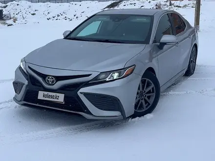 Toyota Camry 2019 года за 10 000 000 тг. в Караганда – фото 2