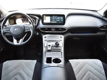 Hyundai Santa Fe 2021 года за 14 790 000 тг. в Астана – фото 10