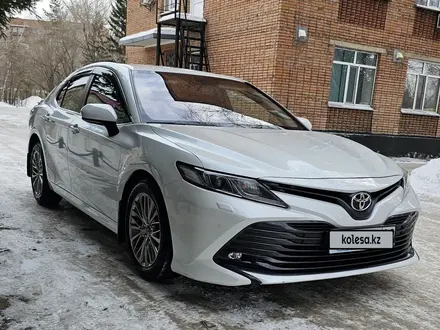 Toyota Camry 2021 года за 14 600 000 тг. в Усть-Каменогорск – фото 2