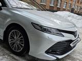 Toyota Camry 2021 годаүшін14 600 000 тг. в Усть-Каменогорск – фото 4