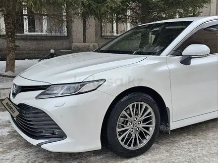 Toyota Camry 2021 года за 14 600 000 тг. в Усть-Каменогорск – фото 5