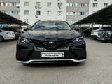 Toyota Camry 2021 годаfor13 500 000 тг. в Алматы