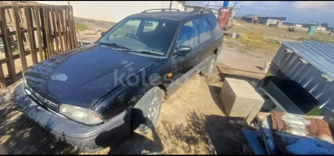 Nissan Avenir, 1996