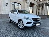 Mercedes-Benz ML 400 2014 года за 17 200 000 тг. в Алматы