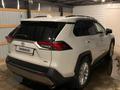 Toyota RAV4 2022 года за 20 500 000 тг. в Уральск – фото 3