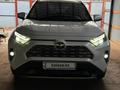 Toyota RAV4 2022 года за 20 500 000 тг. в Уральск – фото 4