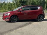 Chevrolet Aveo 2013 года за 3 200 000 тг. в Риддер – фото 2