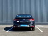 Hyundai Elantra 2019 года за 8 020 000 тг. в Шымкент – фото 4