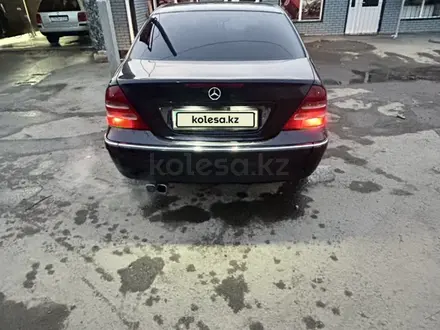 Mercedes-Benz C 240 2001 года за 2 900 000 тг. в Алматы – фото 5