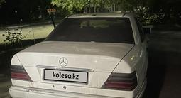Mercedes-Benz E 220 1997 года за 1 350 000 тг. в Астана – фото 3