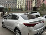 Kia Rio 2021 года за 5 999 999 тг. в Астана – фото 3