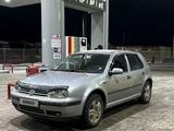 Volkswagen Golf 2001 годаfor2 750 000 тг. в Уральск