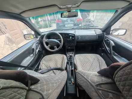Volkswagen Passat 1995 года за 1 650 000 тг. в Алматы – фото 7