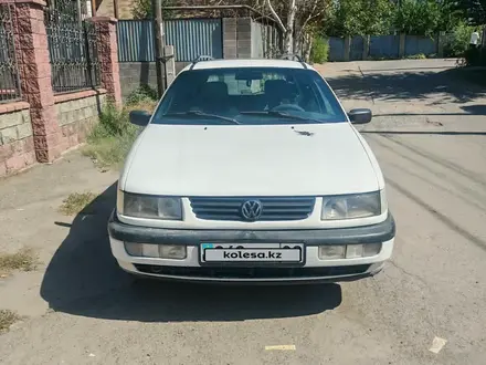 Volkswagen Passat 1995 года за 1 650 000 тг. в Алматы – фото 2