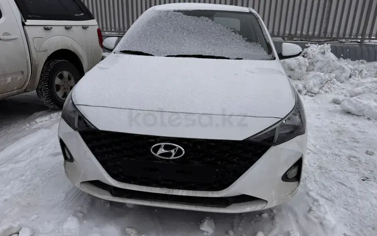 Hyundai Accent 2023 годаfor9 900 000 тг. в Астана