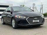 Hyundai Elantra 2017 года за 3 850 000 тг. в Уральск – фото 3