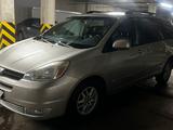 Toyota Sienna 2004 года за 8 500 000 тг. в Астана – фото 2