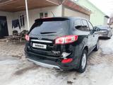 Hyundai Santa Fe 2012 года за 8 500 000 тг. в Алматы – фото 2