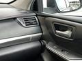 Toyota Camry 2017 года за 8 650 000 тг. в Актобе – фото 5