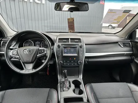 Toyota Camry 2017 года за 8 650 000 тг. в Актобе – фото 8