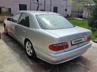 Mercedes-Benz E 240 2001 года за 4 700 000 тг. в Шымкент