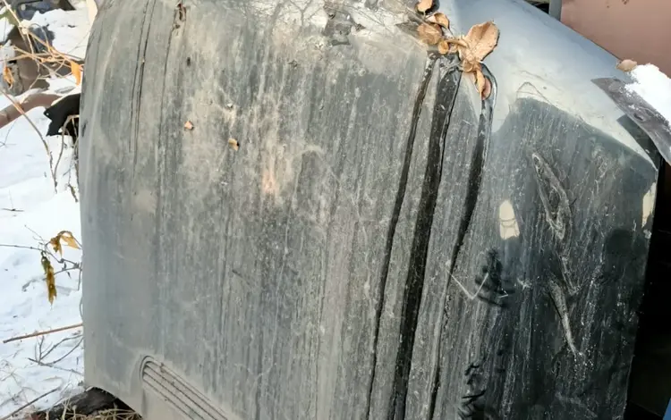 Капот на BMW Е65 за 70 000 тг. в Алматы