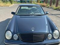 Mercedes-Benz E 430 2001 годаүшін3 000 000 тг. в Алматы