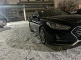 Hyundai Sonata 2018 года за 10 200 000 тг. в Астана – фото 2