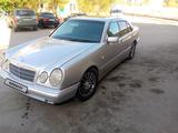 Mercedes-Benz E 280 1997 года за 2 200 000 тг. в Жезказган