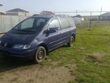 Volkswagen Sharan 1996 года за 1 500 000 тг. в Актобе – фото 2