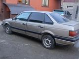 Volkswagen Passat 1991 годаfor870 000 тг. в Алматы – фото 4