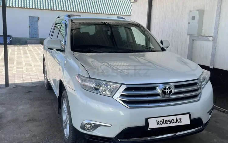 Toyota Highlander 2013 года за 15 700 000 тг. в Алматы