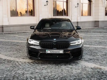 BMW 540 2022 года за 26 000 000 тг. в Алматы – фото 4