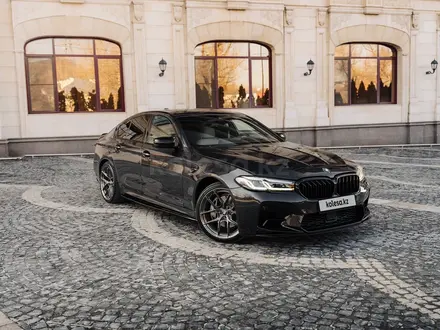 BMW 540 2022 года за 26 000 000 тг. в Алматы – фото 3
