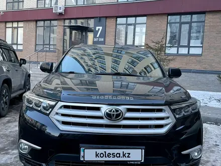 Toyota Highlander 2011 года за 14 500 000 тг. в Павлодар