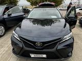 Toyota Camry 2019 года за 13 000 000 тг. в Шымкент