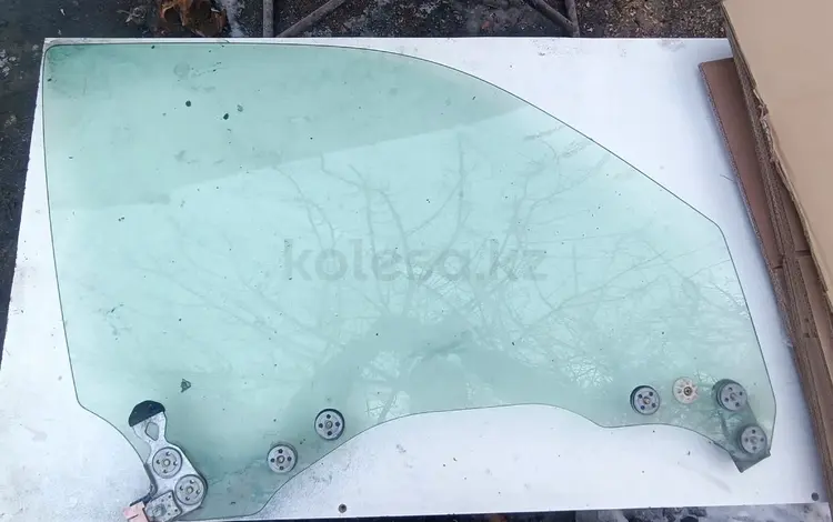 Переднее правое стекло SG СГ Форестер за 15 000 тг. в Алматы