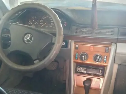 Mercedes-Benz E 200 1992 года за 700 000 тг. в Кызылорда – фото 10