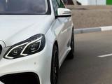 Mercedes-Benz E 250 2013 года за 9 000 000 тг. в Петропавловск – фото 4