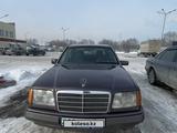 Mercedes-Benz E 220 1993 года за 1 700 000 тг. в Алматы – фото 5