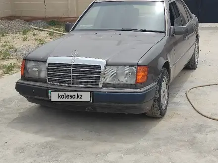 Mercedes-Benz E 280 1992 года за 1 200 000 тг. в Шымкент