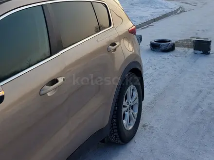 Kia Sportage 2017 года за 10 500 000 тг. в Усть-Каменогорск – фото 2