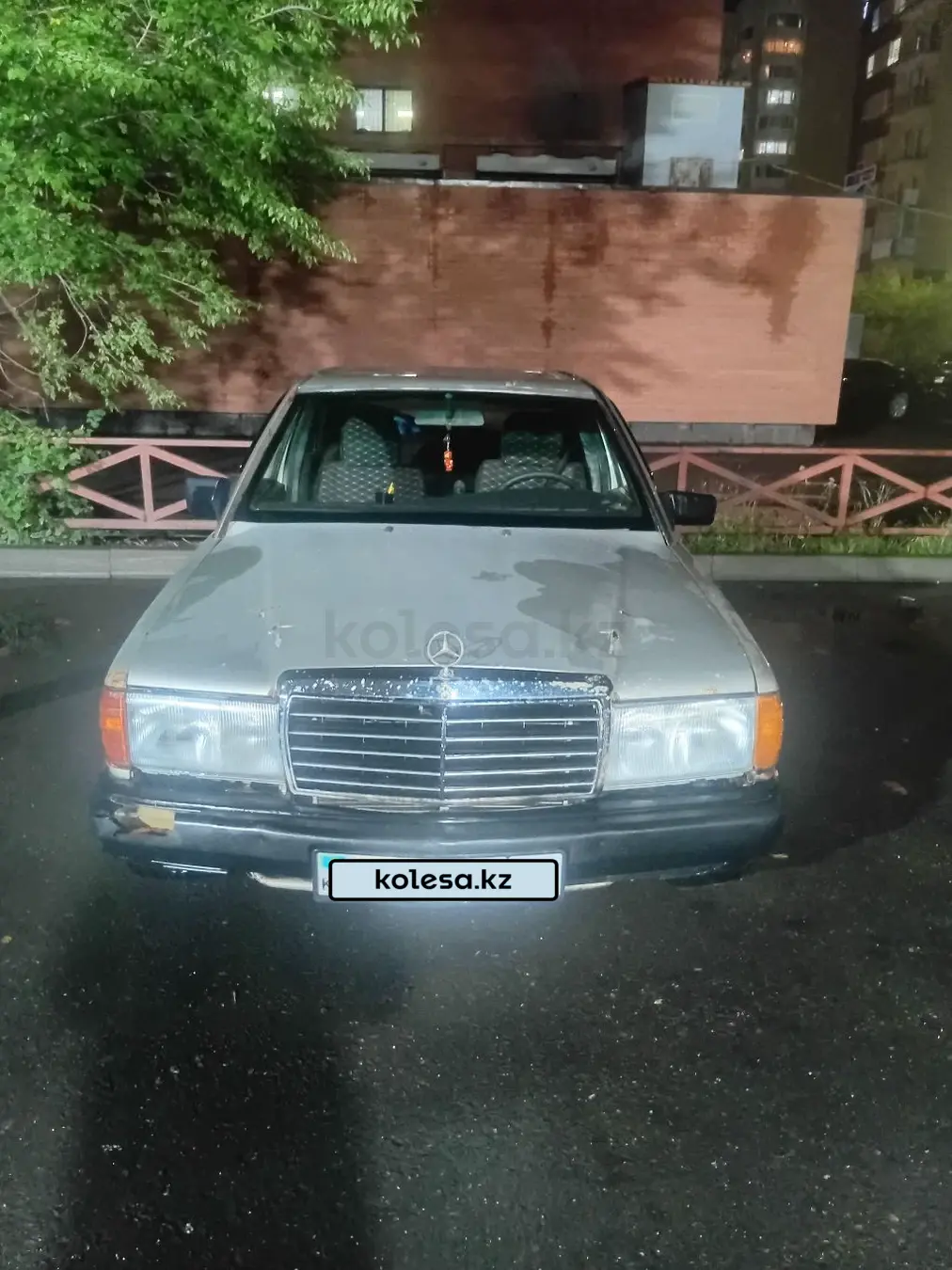 Mercedes-Benz 190, 1987