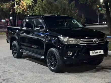 Toyota Hilux 2019 года за 15 500 000 тг. в Алматы