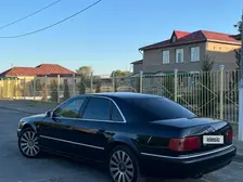 Audi A8, 2000